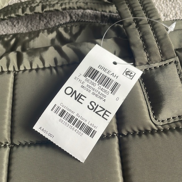 INC International Concepts Sherpa Handbag - Picture 13 of 14